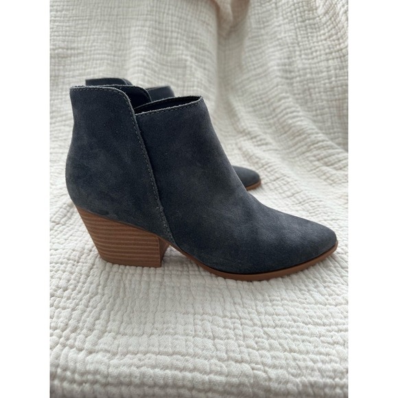 Dolce Vita Daine Gray Suede Bootie Size 8.5 - Picture 1 of 6